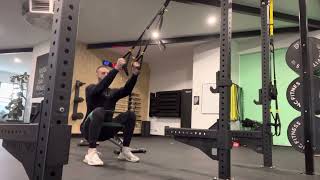 TRX pulse squat