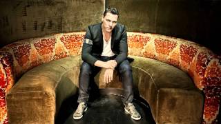 Tiësto's Club Life 252 (28.01.2012) - The Caesars - Jerk It Out (X-Vertigo & Raphael Pujol Remix) Resimi