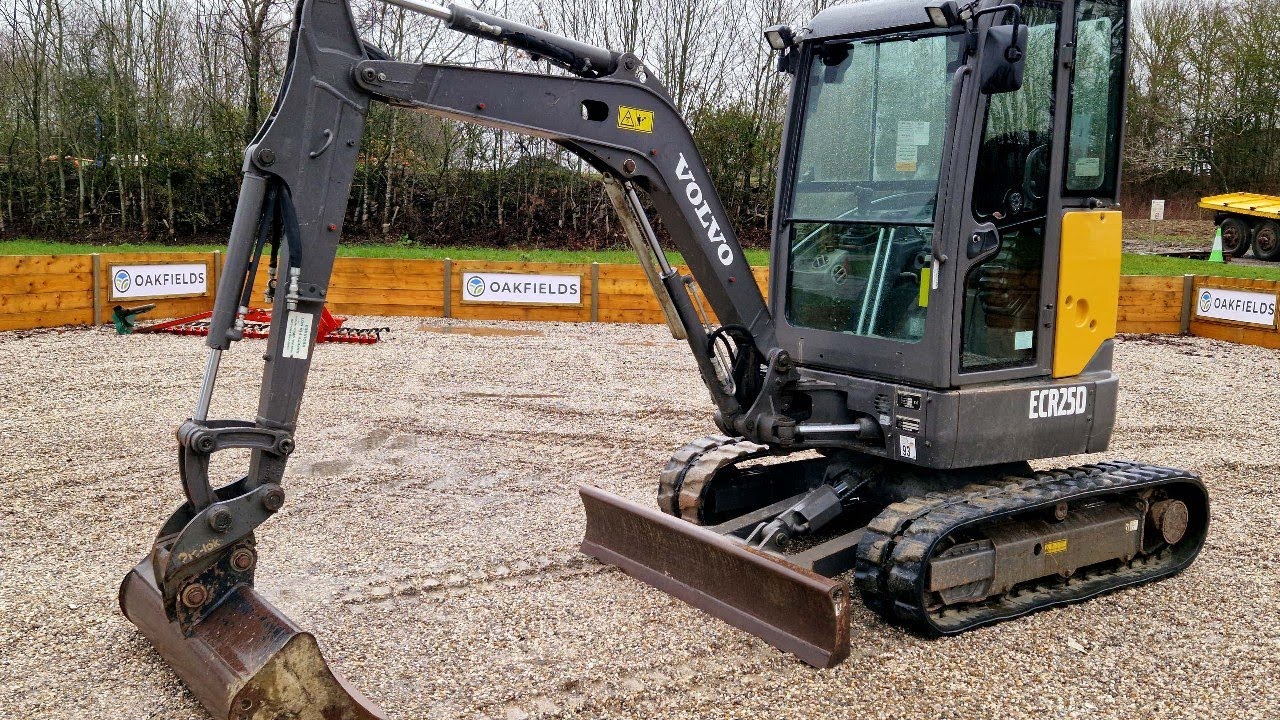 2017 Volvo ECR25D 2 5t Excavator 24970