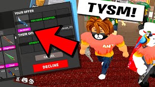 I Gave A Noob In Mm2 A Free Godly Roblox Youtube - mm2 on roblox