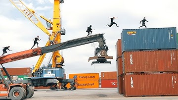 Crossing Continents - Parkour and Moving Obstacles 🇹🇷#ad