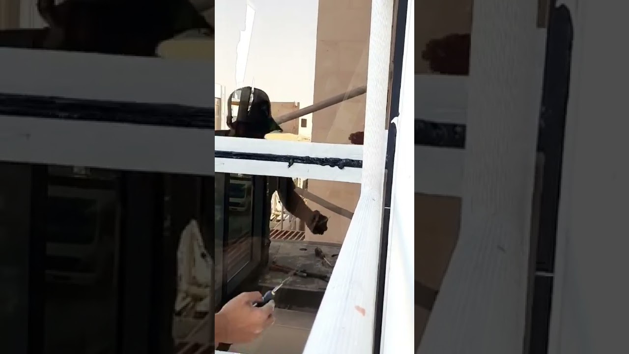 how to install &  aplly silicone in  curtain  wall glass . joint main silicone lgany ka tarika