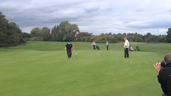 Ex-Footballer Tony Cottee Sinks Long Putt