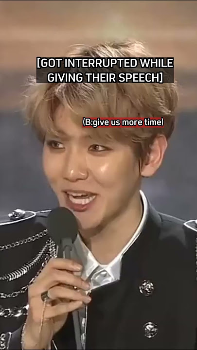 when exo got interrupted during their speech at golden disk award #exo #daesang #award #baekhyun
