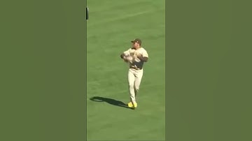 Hader finally gets his first save as a padre