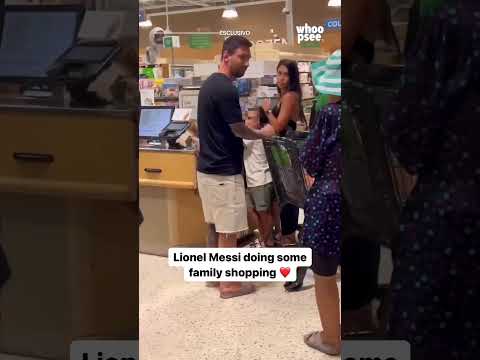 Lionel Messi was spotted at a Publix in Miami shopping with his family ❤️ (via @whoopsee.it) #shorts