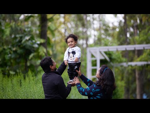 Taksh with his Mom n Dad,Family pics with baby,outdoor photoshoot ideas with baby,tum miley,tum mile