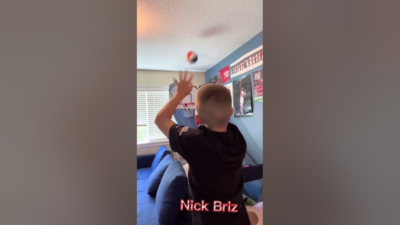 How basketball YouTubers shoot - YouTube