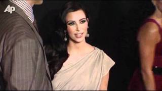 Kardashian Apologizes for Failed Marriage