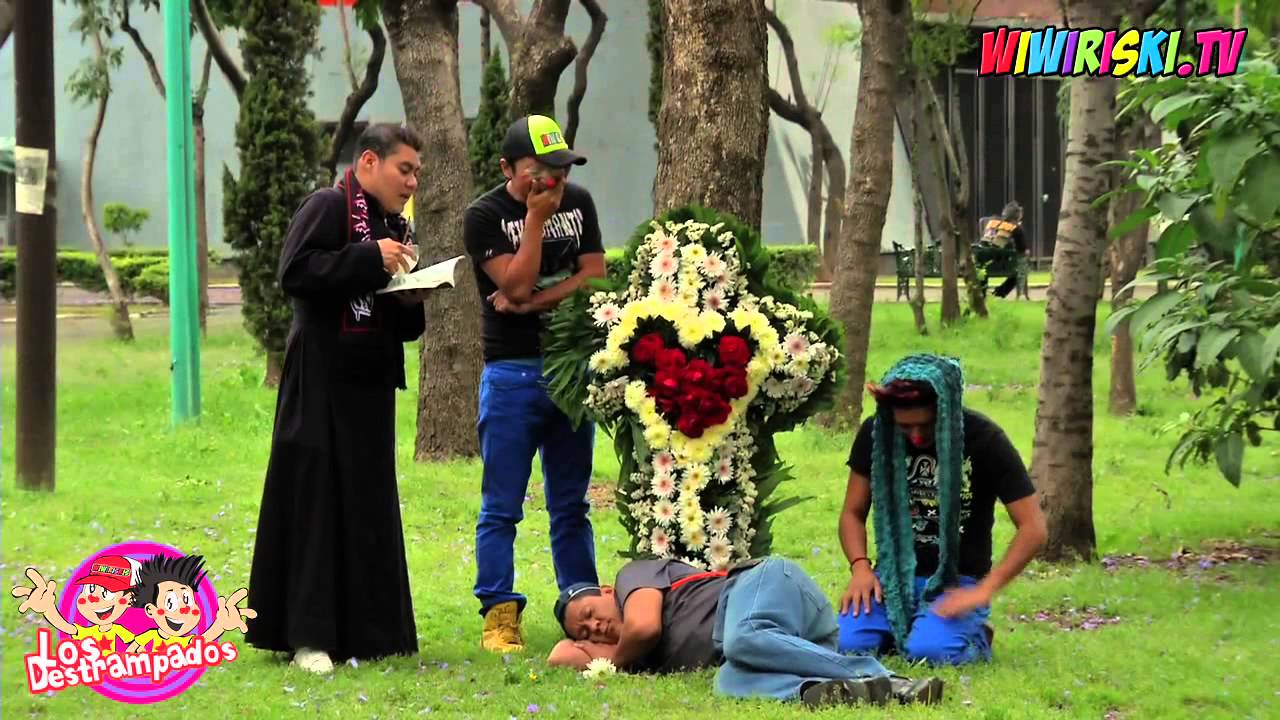 Mexican Prank Decease On The Park Prank Youtube