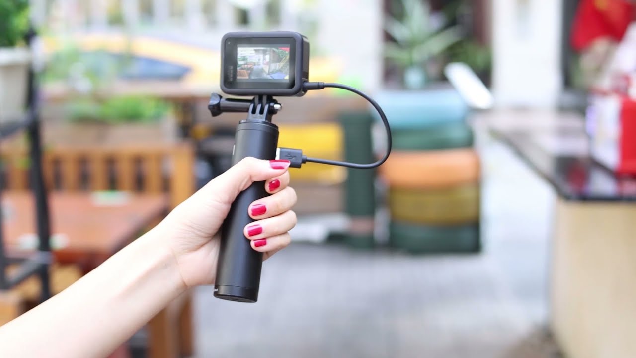 🎥 Ulanzi BG-2 6800mAh Powerbank Handgrip — Video review, click xem trên YouTube