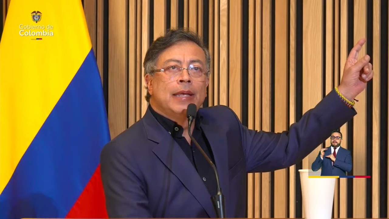 ESTALLÓ COMO NUNCA ¡En Estados Unidos! NO DEJÓ TÍTERE CON CABEZA ¡Les Cantó la Tabla! por esto qu...