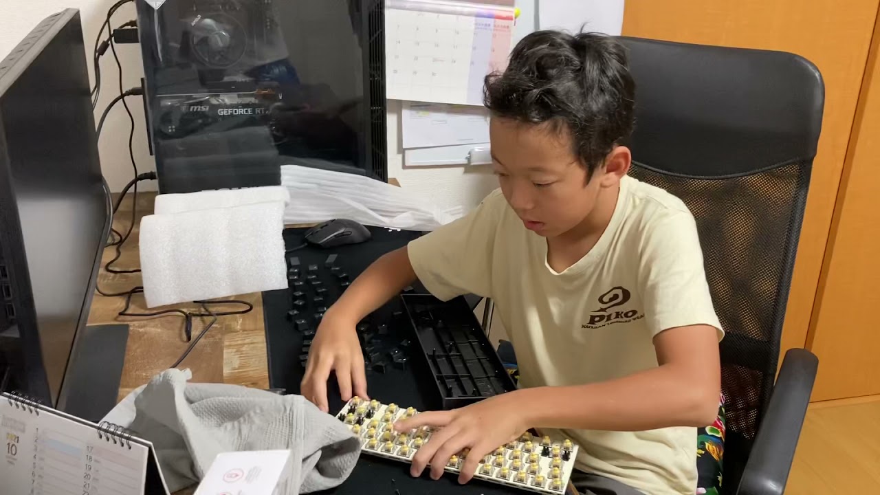 How to add foam in your keyboard (gk61 ) YouTube