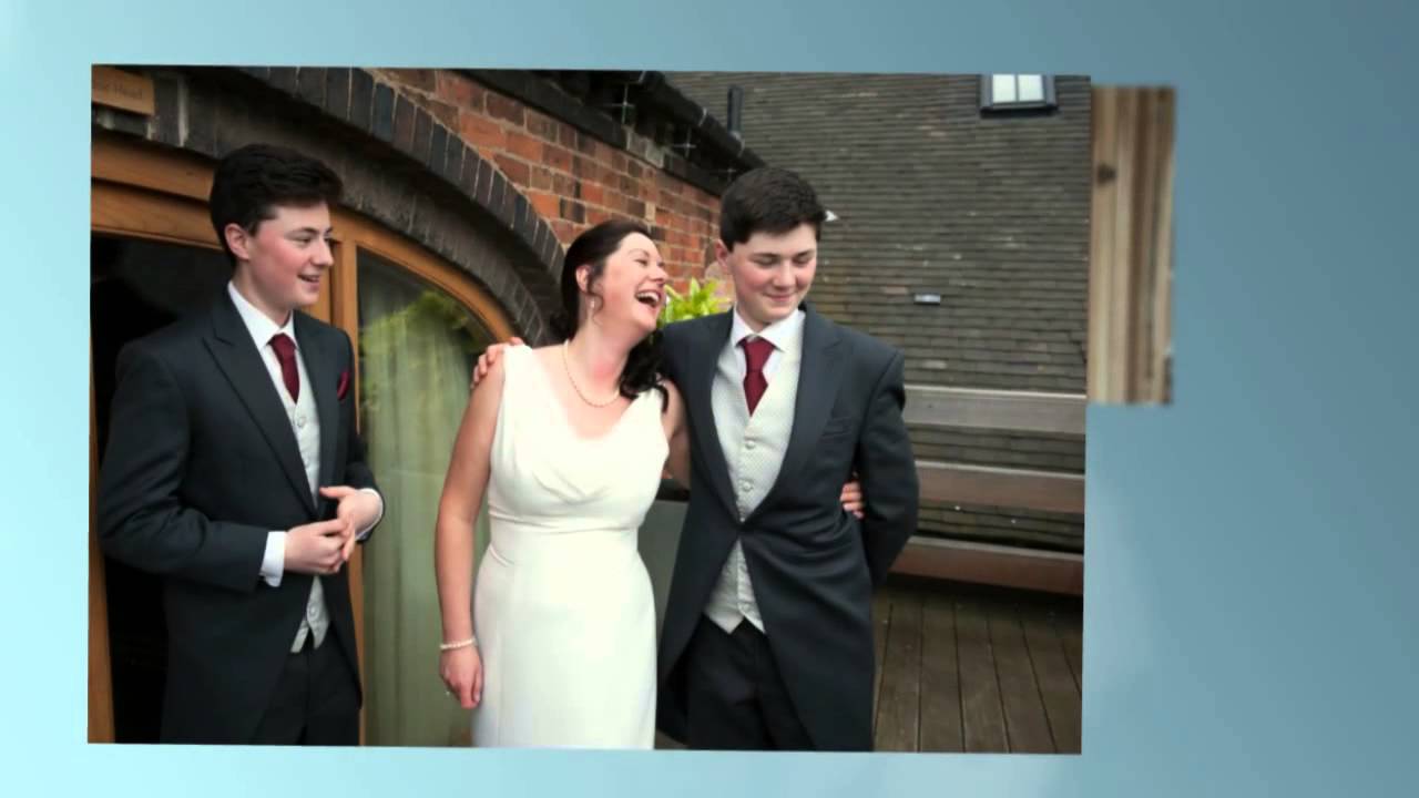 Mythe Barn Weddings - Debbie and Roger