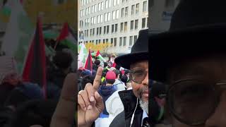 AU HASARD DES RUES DE MONTRÉAL AU CANADA ??, UNE MANIFESTATION DE SOUTIEN À LA PALESTINE ??