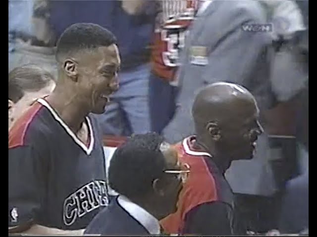1997 Bulls Win 69th Game - Chicago Bulls vs Toronto Raptors April