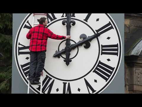 Video: Kur Ora është E Vendosur