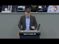 Wer in einem prekären System Mutter wird, gerät schnell in finanzielle Schieflage! Bastian Treuheit
