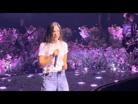 Olivia Rodrigo - expectations Live (2026-09-26) Unraveled Tour Hartford