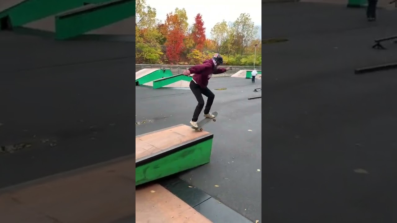 Skater boy tears ACL???