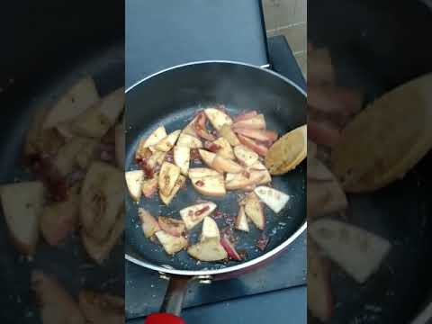 Pork chops and caramelized apples😍