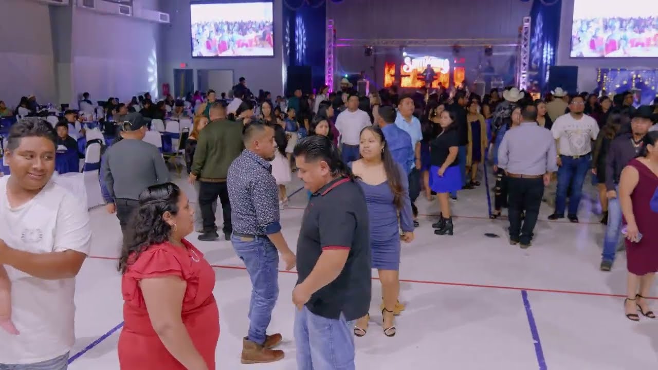 kifi ketayu kuai - El sentimiento De Atzompa   EN VIVO Montgomery