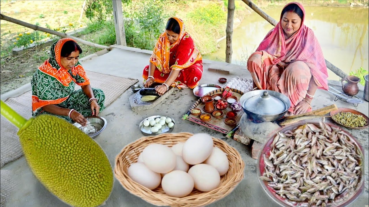 এচোঁড় আর ডিম দিয়ে রান্না সাথে ছোট মাছের টক এই দিয়ে দুপুরে জমিয়ে খাওয়া দাওয়া