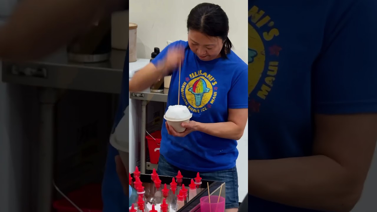 The BEST shaved ice in Waikiki  is ULULANI’S!