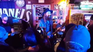 Ward Davis "Buck's Bar and Grill " song
