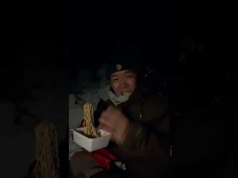 極寒ペヤングやきそば[ソロキャンプ　野営] ばえさんの野営飯　氷点下16℃の世界　#ペヤング #キャンプ #大寒波
