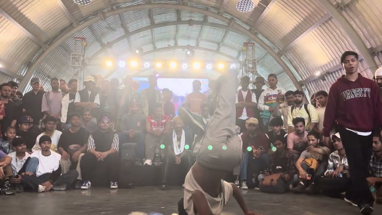 Bboy Cap10 vs Bboy Flow [ Top 32 ] Bharat jam vol. 5 || The Rohit01 Vlogs