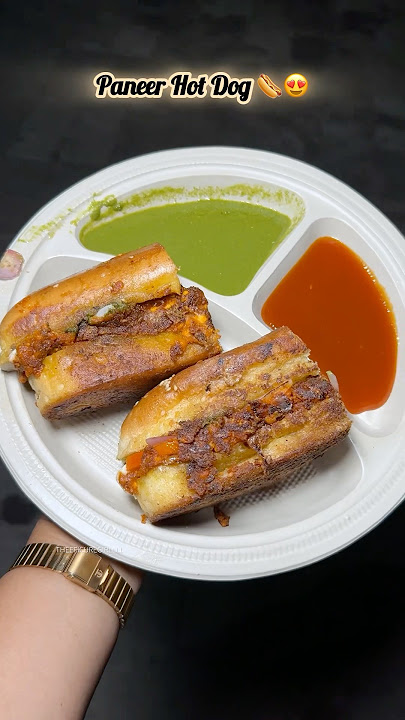 Mumbai's Paneer Hot Dog @ 80 Rs 🌭😍 from Delhi❤️ ⁠@theepicuregirllll_ 🔔 #hotdog