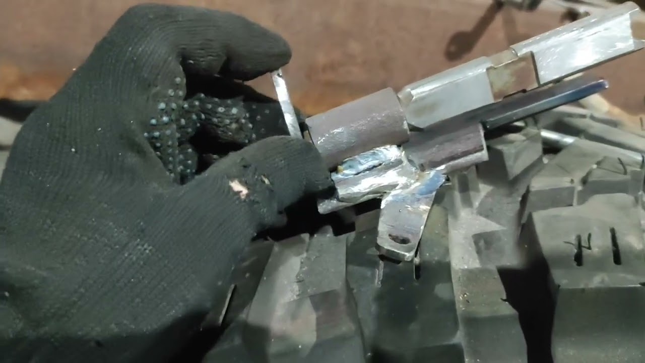 З новим 2026 роком.🎄 Продовжуємо боротися з тракторцем🚜. Куліса КПП. Частина 1.