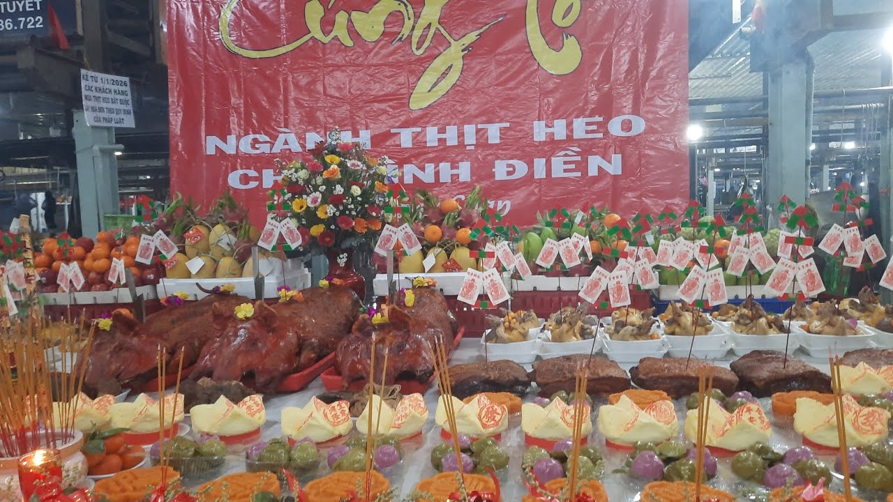 Cúng tổ thịt heo chợ đầu mối bình điền 20 tháng chap lớn nhất sài gòn thịt đùi 110k sườn non 170k 