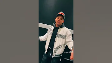 انا اسمي يهز مدينتك امين خطاب 