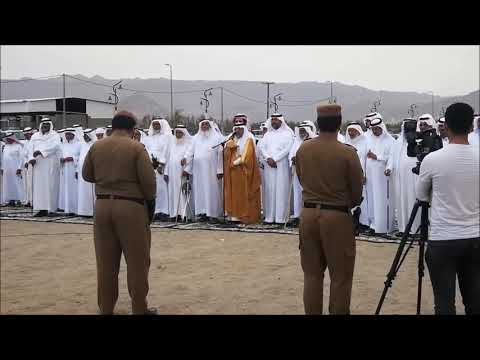 الشيخ مانع بن صمعان بن نصيب وإخوانه في مقدمة مقبال منصد مثار قبيلة آل الحارث على قبيلة آل عباس