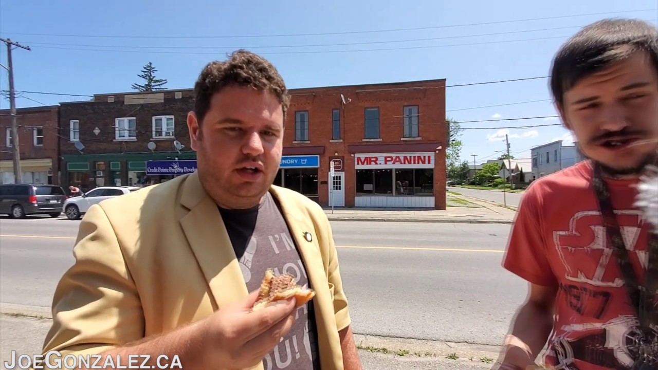 Trappers Sports Bar burger review