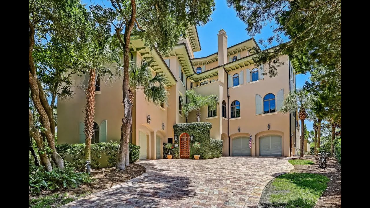 Grand Modern Italian-Style Villa in Amelia Island, Florida | Sotheby's International Realty