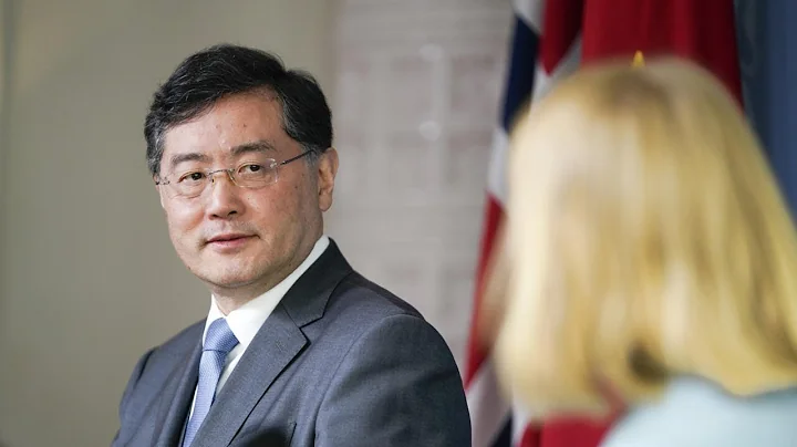 华尔街日报：王毅告诉布林肯，秦刚缺席是出于 “健康原因”；中国政治鸭子游泳：在水面上平静，在水面下猛烈地踢打；南华早报：国家形象不祥之兆| #新闻焦点 - 天天要闻