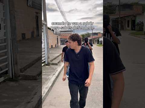 cuando te van rob4r pero sabes defenderte #humor #shorts