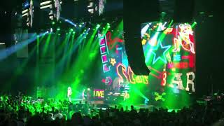 Def Leppard - Animal at Summerfest in Milwaukee 7/4