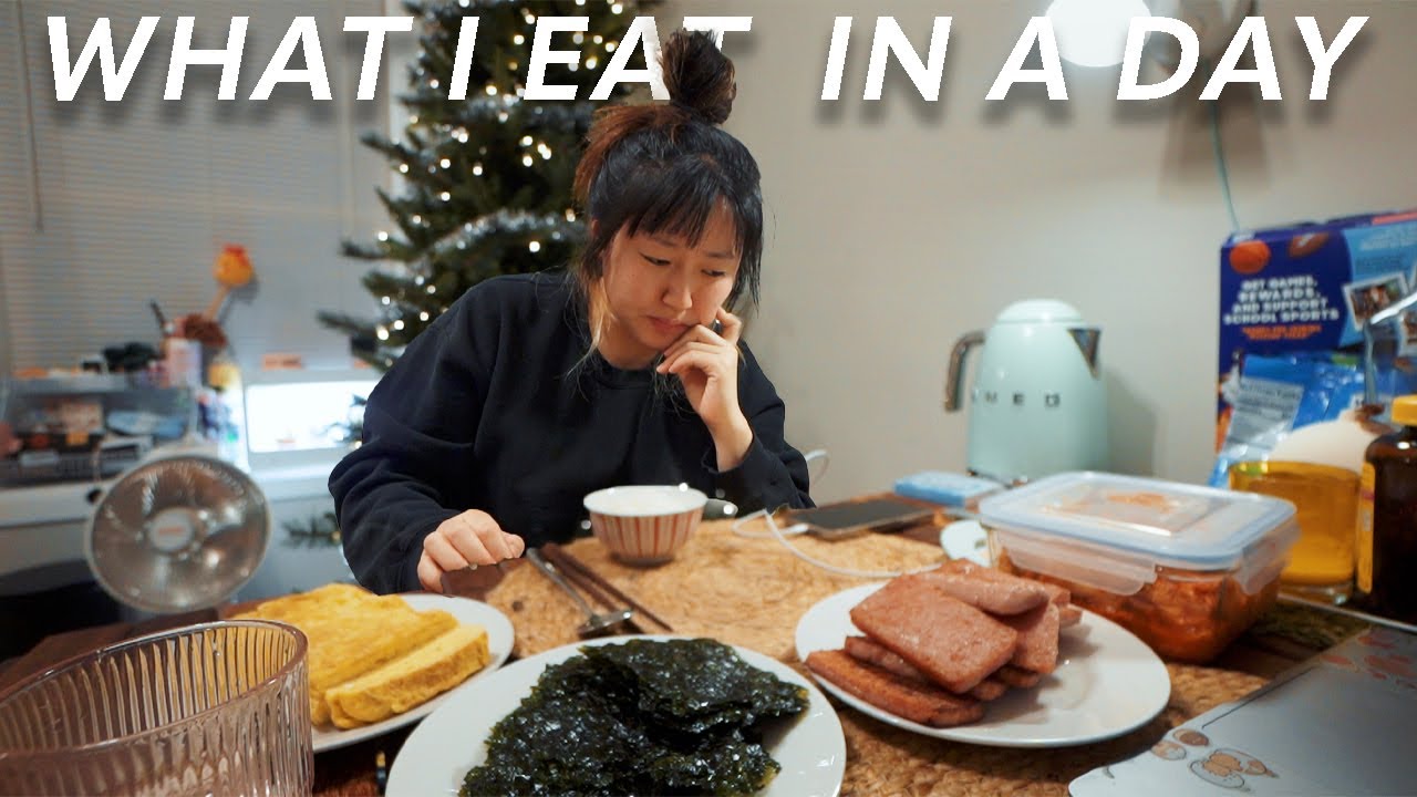 (What I Eat in a Day)Officially Holiday Season!Homemade Bruchetta