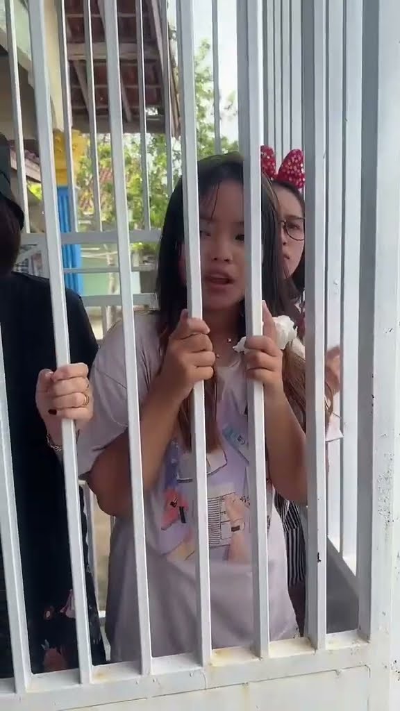 Vidio kocak dan gokil @nyaikembang1nyaikembang1 /makanya jangan suka mencuri ya?