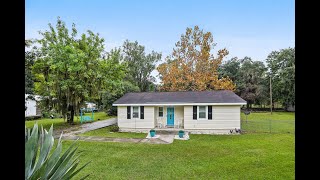 42 Winoca Drive, Midway, GA  31320 ~ True One-Story LAKE FRONT Home on Large Lot!