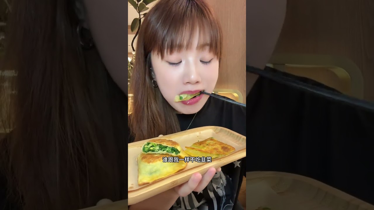 Milk-flavored hand-torn pancakes big bones stewed with pickled cabbage matcha jasmine souf