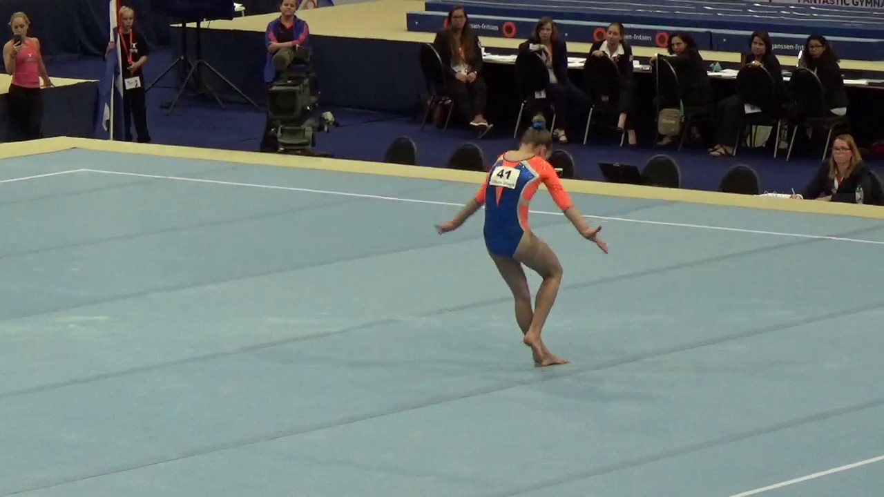 Nienke Langenhuizen Vloer NK turnen 2017