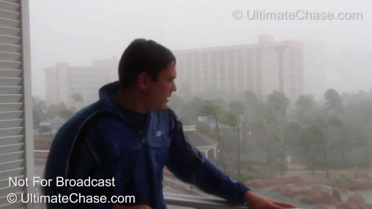 INSANE Hurricane Irene Wind Video Nassau, Bahamas HD Video YouTube