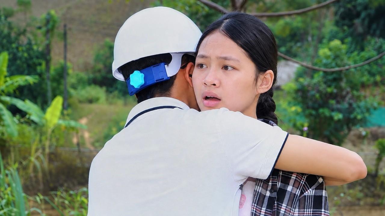 After everything terrible that happened to Tu Le, Phuc proved his sincere love for her.