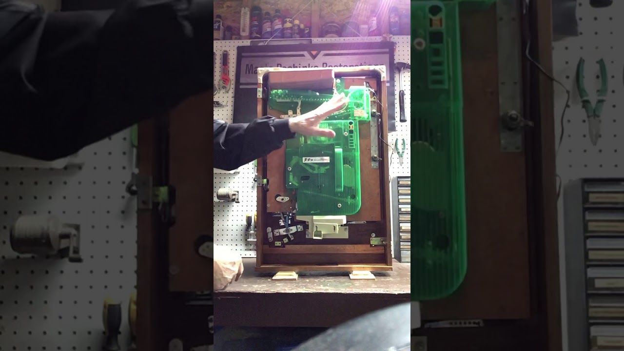 1976 Okumurayuki Monaco Victory Vintage Pachinko Machine - YouTube