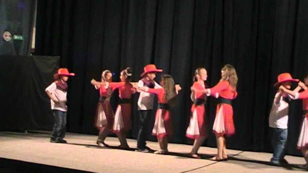 Akademie ZŠ J. Pešaty, Country Best